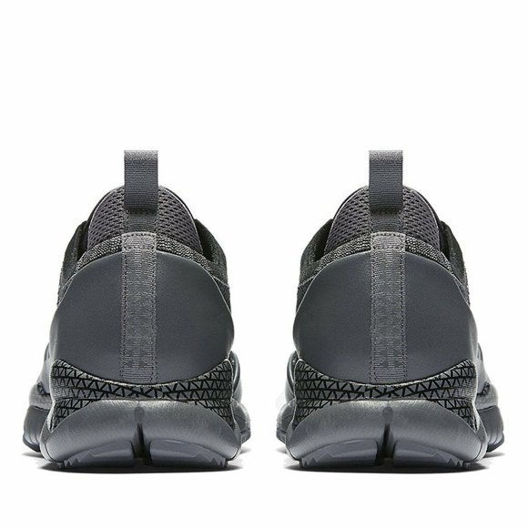 New  NIKE Men\'s Lupinek Flyknit Low Casual Shoe